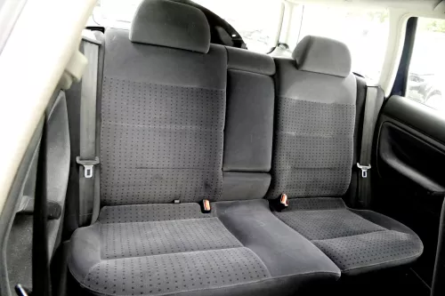 VW Passat 3B 3BG Kombi Variant Sitz Rückbank Rücksitzbank ohneKopfstützen Velour