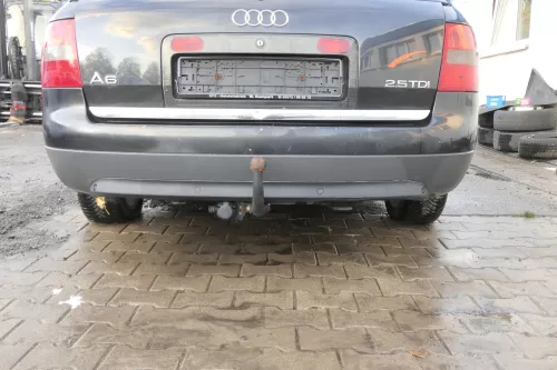 Audi A6 4B Kombi Avant Stoßstange hinten Heckstoßstange schwarz LZ9W - PDC