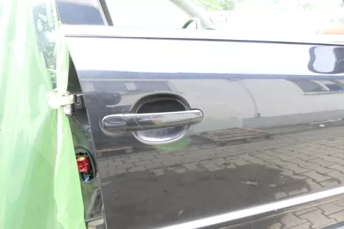 VW Passat 3B 3BG Kombi + Limo Tür vorne rechts Beifahrertür schwarz LC9Z chrom s (162014)
