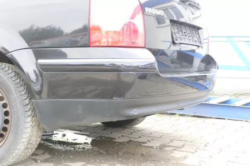 VW Passat 3BG 3B6 Kombi Stoßstange hinten Heckstoßstange Stoßfänger schwarz LC9Z (162017)