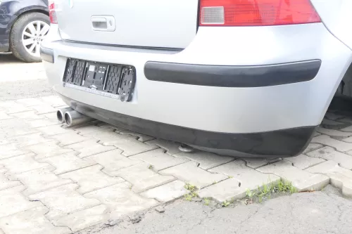 VW Golf 4 Limousine Stoßstange hinten Heckstoßstange Stoßfänger silber grau LA7W (162040)