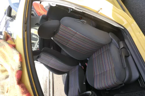 VW Fox Sitz Fahrersitz vorne links OHNEAirbag höhenverstellbar (162321)