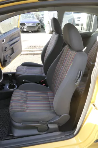 VW Fox Sitz Fahrersitz vorne links OHNEAirbag höhenverstellbar  (162321)