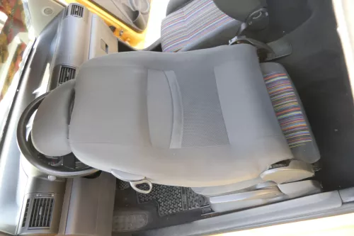 VW Fox Sitz Fahrersitz vorne links OHNEAirbag höhenverstellbar  (162321)