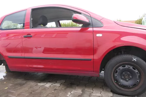 VW Fox 5Z Tür vorne rechts Beifahrertür rot LY3D