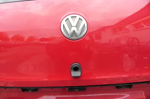 VW Fox 5Z Heckklappe Kofferraumklappe Klappe hinten + Scheibe rot LY3D (162331)