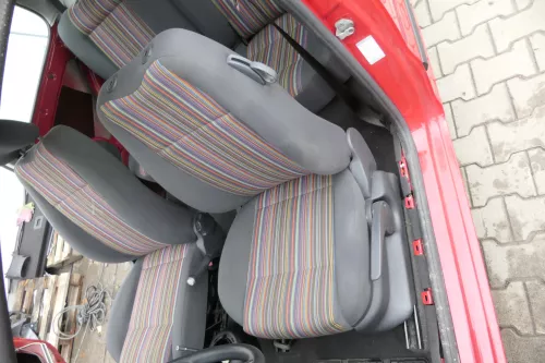 VW Fox Sitz Fahrersitz vorne links OHNEAirbag höhenverstellbar  v