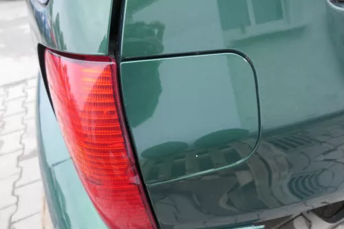 VW Lupo Seat Arosa Tankdeckel Deckel Tank Tankverschluß grün LA6N (162386)
