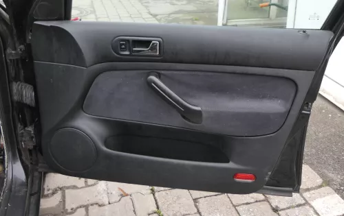VW Golf 4 Limousine Türverkleidung Verkleidung Tür vorne hinten links rechts 4x (162399)
