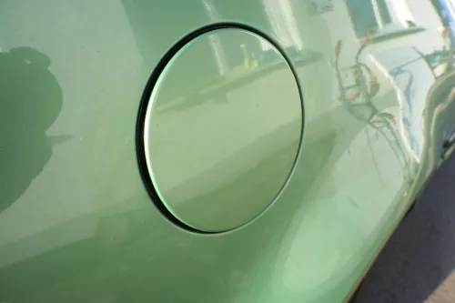 VW Golf 4 Limousine Tankdeckel Deckel Tank Tankverschluß Grün LA6P