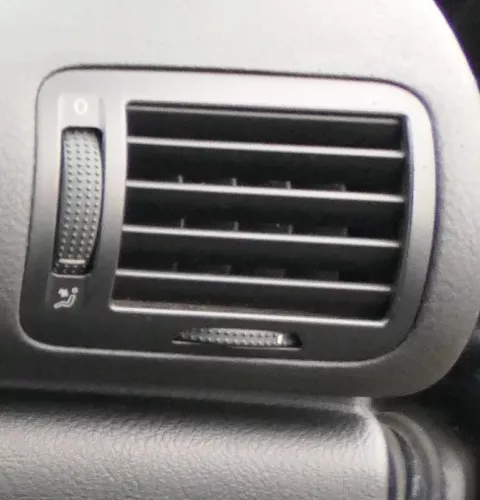 VW Passat 3B 3BG Lüftungsdüse Düse Lüftung rechts vorne 3B0819704D