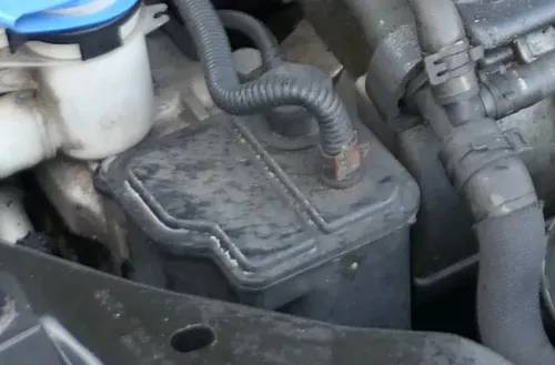 VW Golf Caddy Aktivkohlefilter Aktivkohlebehälter 1K0201797AE Druckventil