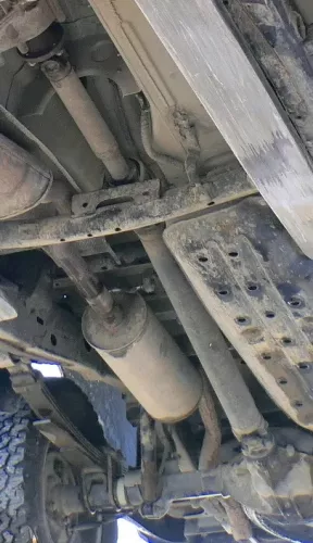 VW Amarok 2H Kardanwelle Welle 2H0521102AN D/ AT hinten 17.000 km