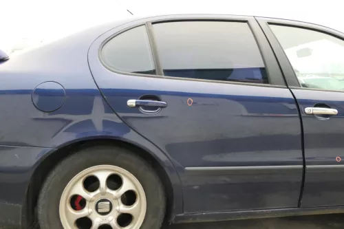 Seat Leon Toledo 1M Tür hinten rechts Beifahrerseite blau LB5N -ohne Anbauteile