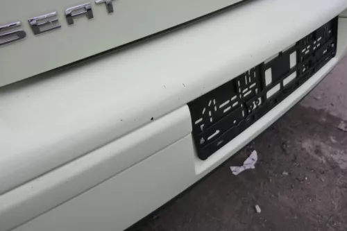 Seat Arosa 6H Stoßstange hinten gelb grün Facelift Heckstoßstange (evtl. LS6G ) (163284)