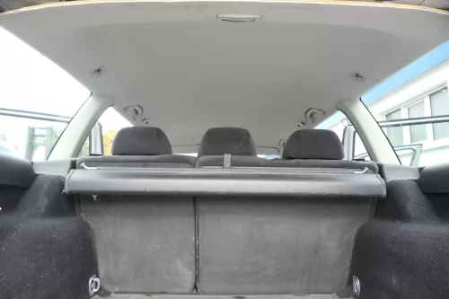 VW Passat 3B 3BG Kombi Variant Sitz Rückbank Rücksitzbank 3 Punkt Gurt dunkel (163306)