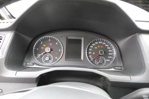 VW Touran Caddy 2K Tacho Tachometer Kombiinstrument 49.000km 2K5920876A TDI (163354)