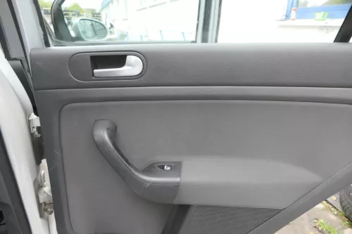 VW Golf Plus 5M 4x Türverkleidung Verkleidung Tür vorn hinten links schwarz (163511)