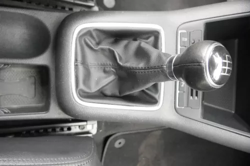 VW Golf Plus 5M Schaltknauf Schaltsack Schaltung Schaltknüppel 6-Gang Leder (163547)