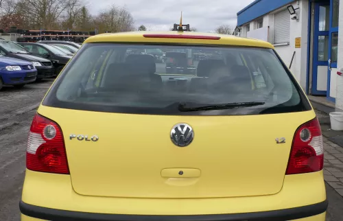 VW Polo 9N3 9N Heckklappe Kofferraumklappe Klappe gelb LD1B ohne Anbauteile (163798)