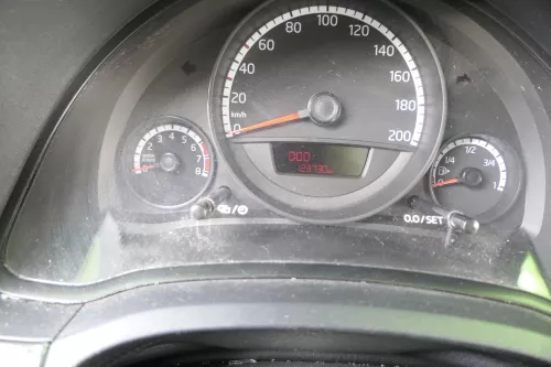 VW Up Tacho Tachometer Kombiinstrument 123.000km 1S0920861F Benziner Erdgas Gas (163902)