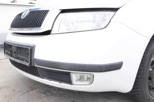 Skoda Fabia 6Y Stoßstange Stoßfänger vorne weiß LF9E 2000-2004 (164154)