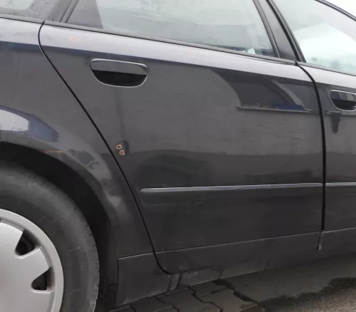 Audi A4 B6 8E nur Türblatt Tür hinten rechts schwarz LZ9W Kombi+Limo (164234)