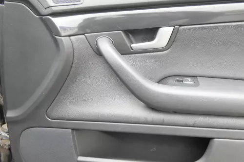 4x Audi A4 8E B6 Türverkleidung Verkleidung Tür schwarz Leder (164246)