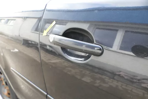 VW Polo 9N 9N3 Tür vorne rechts Beifahrertür 2/3-Türer schwarz LC9Z ohneAnbautei (164313)