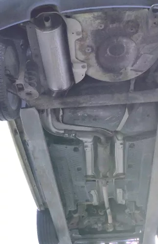 VW Polo 9N Ibiza 6L Auspuff Mittelschalldämp hinten 1,2 AWY AZQ BMD BME Hosenroh (164357)