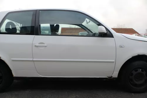 VW Lupo Seat Arosa Tür vorne rechts Beifahrertür weiß LB9A (mechanischerFenst (164401)