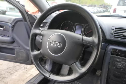 A3 8P A4 8E Lenkrad 4-Speichen 8E0419091BE3 6PS schwarz Lederlenkrad (164759)
