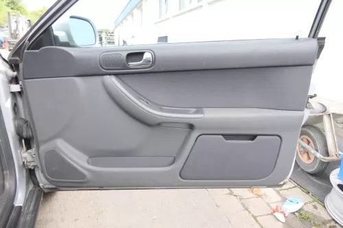 Audi A3 8L Türverkleidung Verkleidung Tür vorne rechts 2/3-Türer grau schiefer (164800)