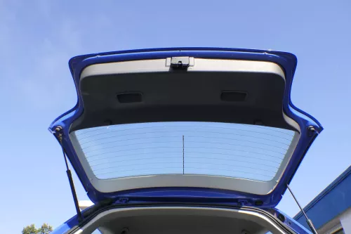 VW Polo 9N3 9N Heckklappe Kofferraumklappe Klappe blau LA5F- ohne Anbauteile (164850)