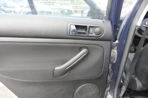 1x VW Golf 4 1J Kombi Türverkleidung Verkleidung Tür hinten links schwarz  (164881)