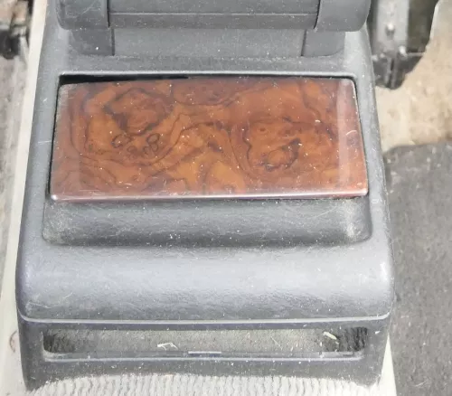 VW Passat 3B Aschenbecher hinten Holz Dekor (164901)