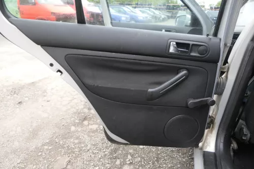 1x VW Golf 4 1J Limousine Türverkleidung Verkleidung Tür hinten links schwarz