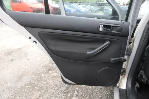 1x VW Golf 4 1J Limousine Türverkleidung Verkleidung Tür hinten links schwarz (164941)
