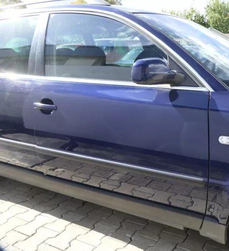 VW Passat 3B 3BG Kombi + Limo Tür vorne rechts Beifahrertür blau LB5N indigoblau