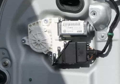 VW Touran 1T ektrischer Fensterheber Motor hinten rechts 1K0959704E L01 (165017)