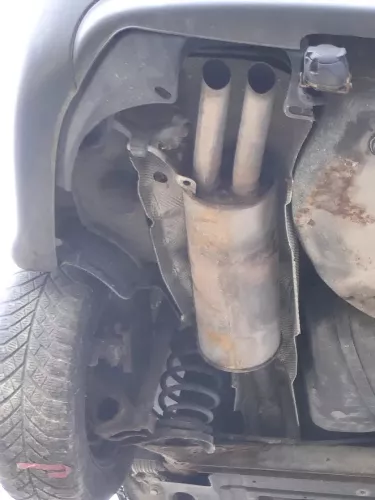 Audi A6 4B Auspuff Endschalldämpfer hinten 2,4 ALF 4B0253609D