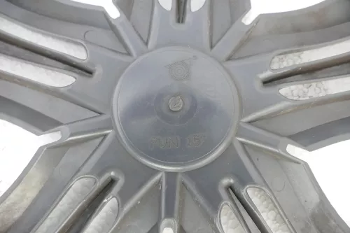 4 Stück Audi A4 B5 A3 Radzierkappe Radkappe 15 Zoll Nachbau Fun (165155)