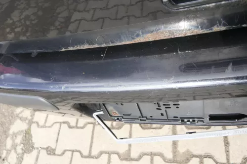 VW Golf 4 Limousine Stoßstange hinten Heckstoßstange Stoßfänger schwarz LC9Z (165162)