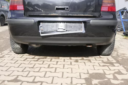 VW Golf 4 Limousine Stoßstange hinten Heckstoßstange Stoßfänger schwarz LC9Z