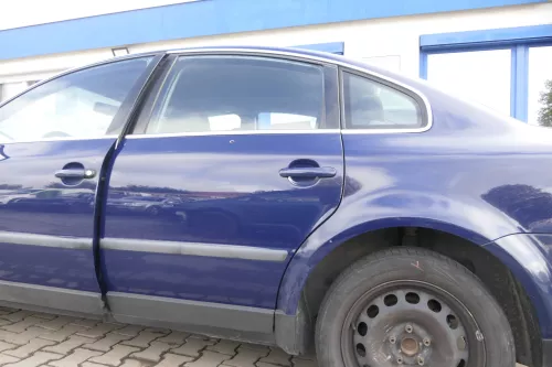 VW Passat 3B 3BG Limousine Tür hinten links blau LA5E - ohne ANbauteile