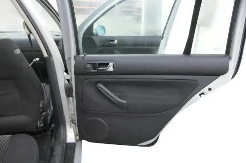 1x VW Golf 4 1J Kombi Türverkleidung Verkleidung Tür hinten rechts schwarz f