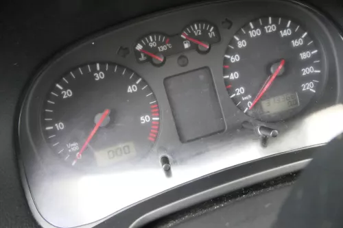 VW Golf 4 Tacho Tachometer Kombiinstrument 313.000km 1J0920802E 1,9 TDI 66kw 81k