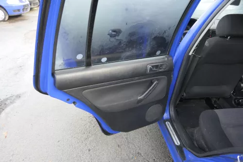 1x VW Golf 4 1J Kombi Türverkleidung Verkleidung Tür hinten links schwarz  (165371)