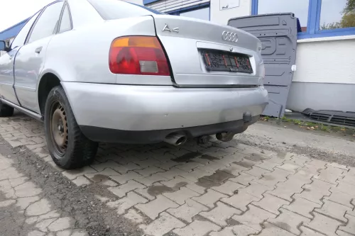 Audi A4 B5 Limousine Stoßstange hinten Heckstoßstange silber grau LY7M biscaBj99 (165397)