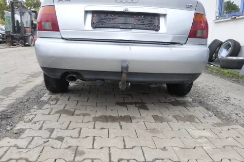 Audi A4 B5 Limousine Stoßstange hinten Heckstoßstange silber grau LY7M biscaBj99